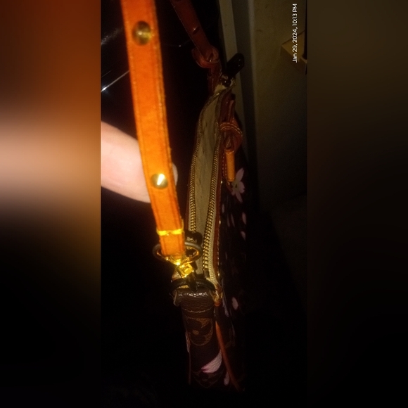 Louis Vuitton x Takashi Murakami Monogram Cherry Blossom Pochette Accessoires - Picture 8 of 13